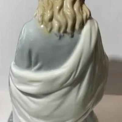 Vintage Mother & Child by Homco Porcelain Figurine 7.75" Tall in VG Preowned Condition.