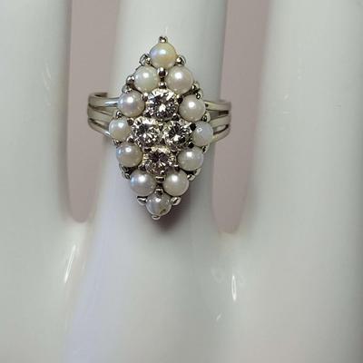 Pearl and Daimond Ring