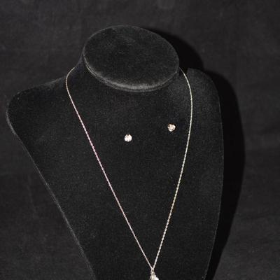 925 Sterling Chain with 925 Spinel Pendant and Matching Studs 18" 2.7g