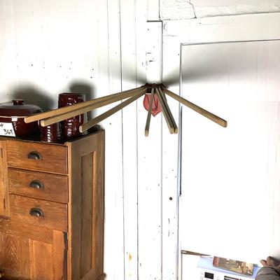 382 Antique Wall Wooden Drying Rack with 8 Arms