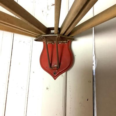 382 Antique Wall Wooden Drying Rack with 8 Arms