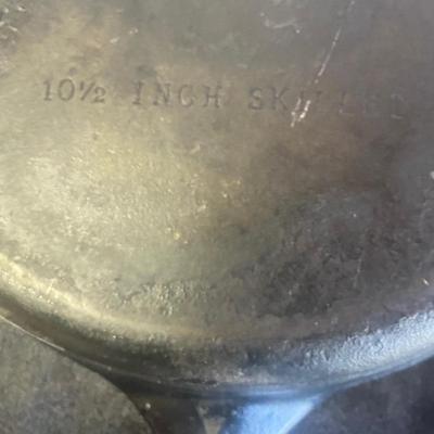 10.5â€ Cast Iron Skillet