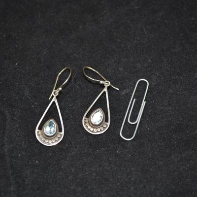 Vintage 925 Sterling Earrings with Topaz 2.7g