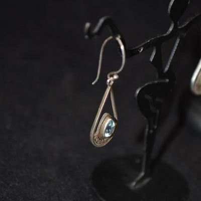 Vintage 925 Sterling Earrings with Topaz 2.7g