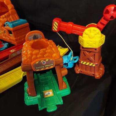 VTech Go Go Smart Wheels Treasure Mountain Train and More (B2-BBL)