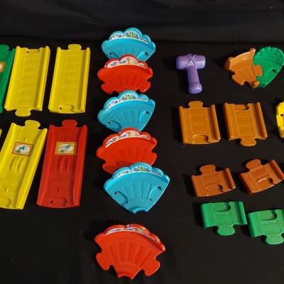 VTech Go Go Smart Wheels Treasure Mountain Train and More (B2-BBL)