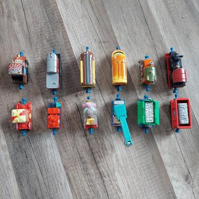 Thomas the Tank Engine and Chuggington Trains (B2-BBL)