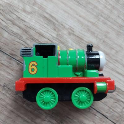 Thomas the Tank Engine and Chuggington Trains (B2-BBL)