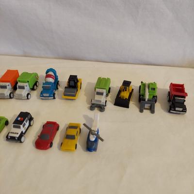 Driven Tiny Cars and Roadway Track (B2-BBL)