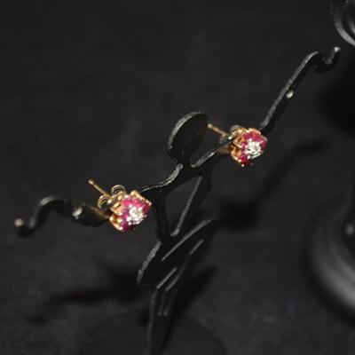 10K Gold Stud Earrings with Diamond Chips and Rubies 1.6g