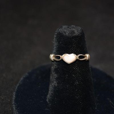 925 Sterling Heart Ring Size 5 1.0g