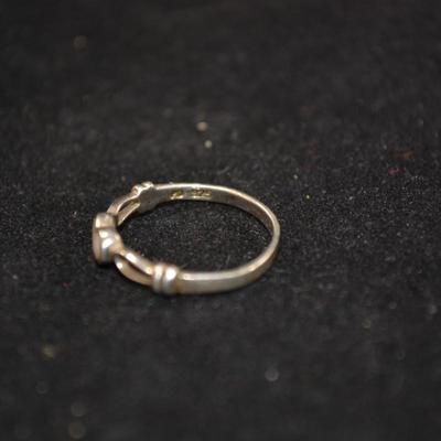 925 Sterling Heart Ring Size 5 1.0g