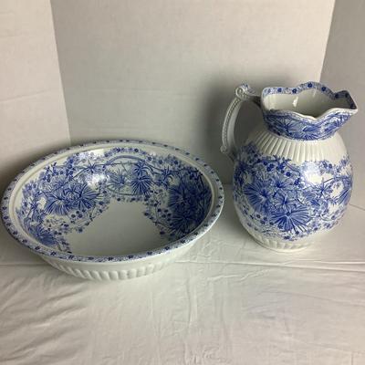 394 Antique J.F. Wileman Foley Potteries Staffordshire Washstand Set