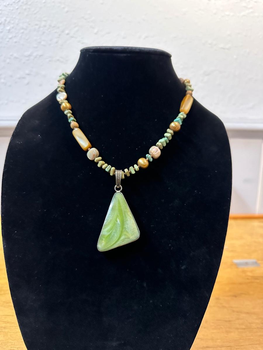 Silpada green 2024 stone necklace