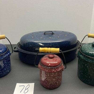Enamel Roaster with Glass Jars