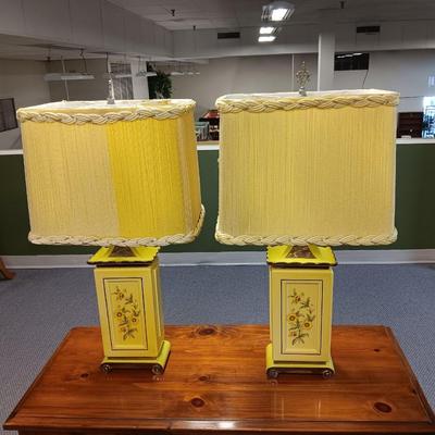 MATCHING REMBRANDT LAMPS YELLOW FLORAL, DOUBLE SHADE