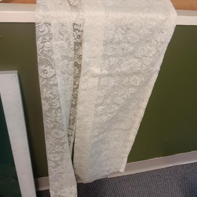WHITE FRAMED DOILY AND 2 LACE VALANCES