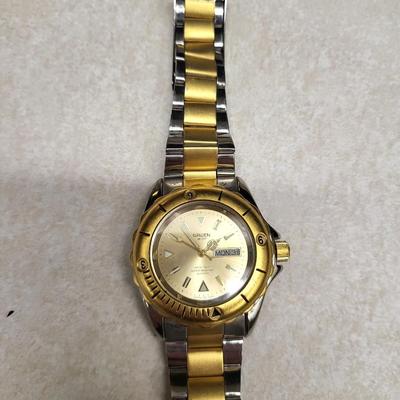 Gold/Silver Gruen Sport 3 ATM-100FT Water Resistant Quartz