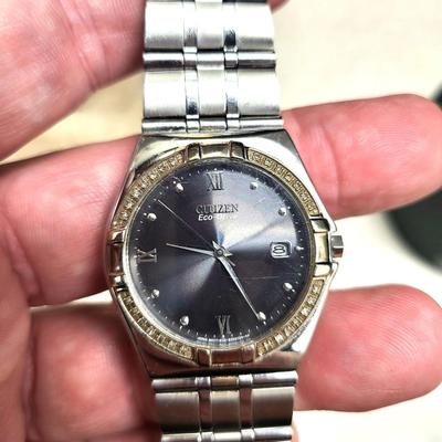 Citizen Eco-Drive Stainless Steel Diamond Bezel Unisex Watch E110-S001421 with Box