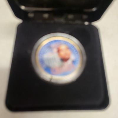 1 Limited Edition Barack Obama 24KT Gold Plated Uncirculated 2008 Commemorative JFK Half Dollar