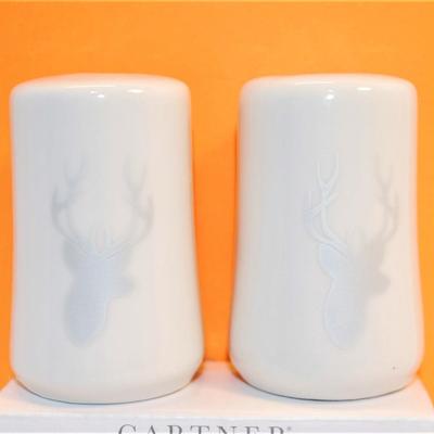 "Gartner" Pale Elk Impression on White Shakers-Boxed 3 1/4"