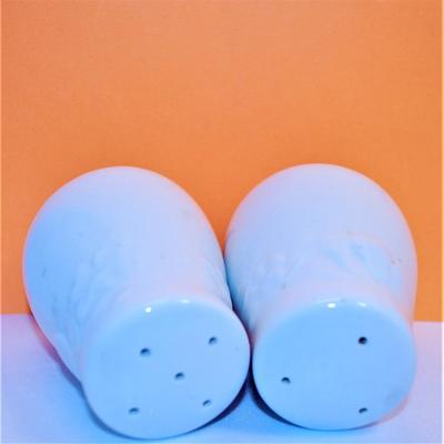 Classic All White Cylinder Shaped Set 4"