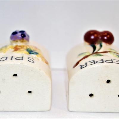 Vintage "Spice + Pepper" Set with Flat Back and Fruit 2 1/2"
