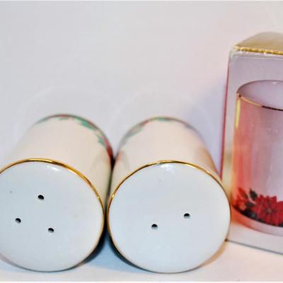 "Deck The Halls" White Cylinder Shape with Poinsettia Bouquet Boxed 3"
