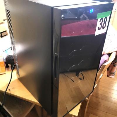 Ivation Wine Fridge, 15-Bottles, Free standing Wine Cooler - 13 1/2 Wide x 20 Depth x 24 1/2 Height