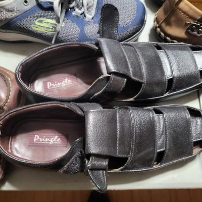 40 Pairs of Mens Shoes Size 11 - See Descriptions