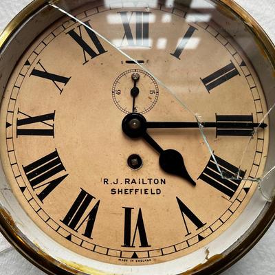 N451 Vintage R.J. Railton Sheffield English Brass Nautical Clock