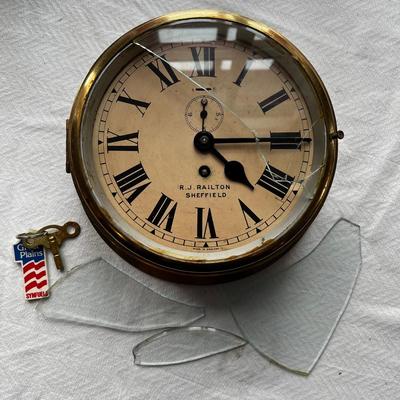 N451 Vintage R.J. Railton Sheffield English Brass Nautical Clock