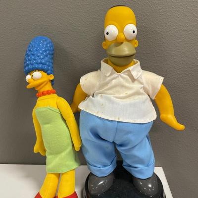 Talking Homer and Marge Simpson