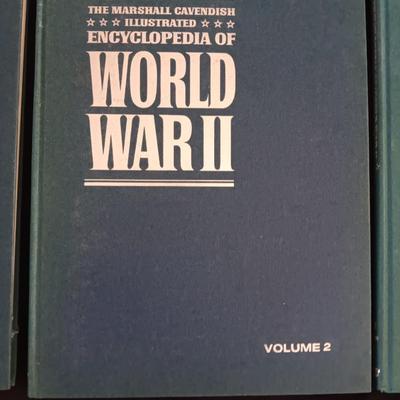 The Marshall cavendish Illustrated encyclopedia of WWI with WWII booklets / magazines