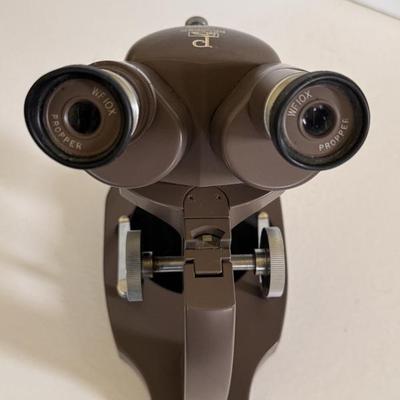 Microscope