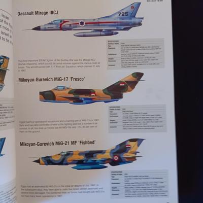 American Military Aircraft & Military Aircraft, Tanks & Warships hardback books