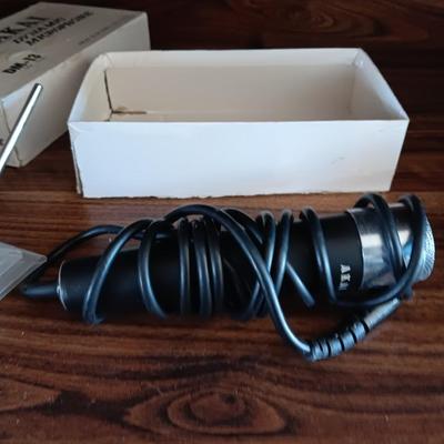 Akai Dynamic Microphone with AKAI Remote Control