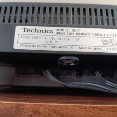 Nice Technics Model SL-7 Direct drive automatic turntable system - Record player