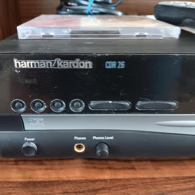 Harmon / Kardon CDR 26 Dual- Tray CD-R / CD-RW Recorder / Player With remote