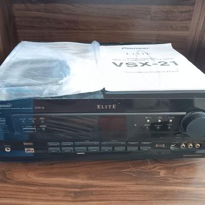 Pioneer Elite Audio / Video Multi-Channel Receiver VSX-21