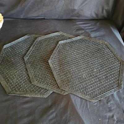 Placemats, Table Runners and Trivets (DR-DW)
