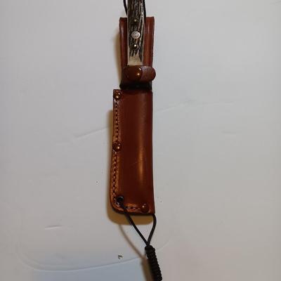 NICE! PUMA 6397 Solingen Germany Explorer #30-397 stag handled Knife with leather sheath.