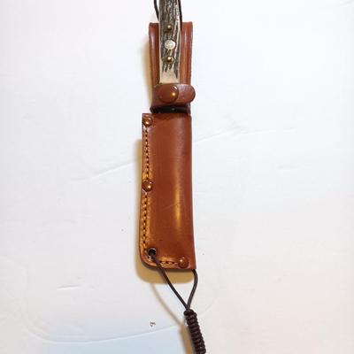 NICE! PUMA 6397 Solingen Germany Explorer #30-397 stag handled Knife with leather sheath.