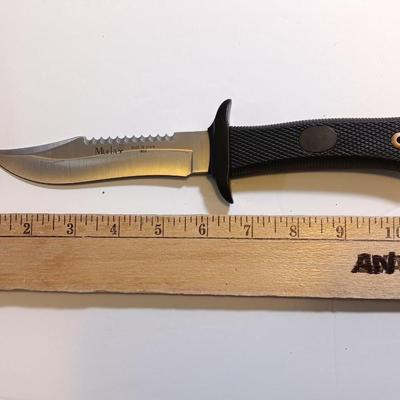 NEW MUELA 55-14 Kraton Handled Fixed Blade Hunting Knife with Nylon Sheath