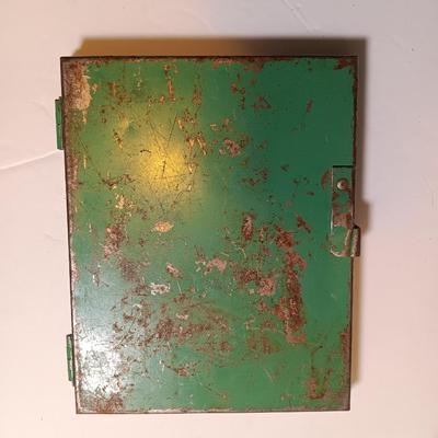Vintage metal storage boxed Allen Head no. 667 KEY KIT for socket screws.