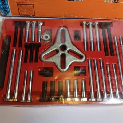 46 Piece lot type Puller set