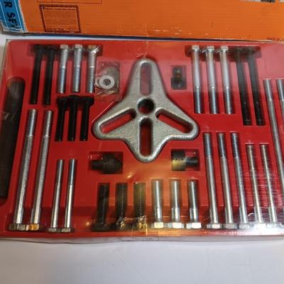 46 Piece lot type Puller set