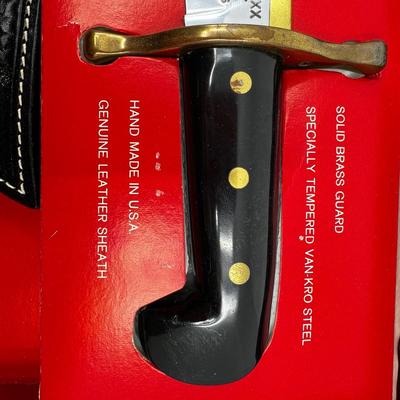 465 Case XX Bowie Hunter Survival Knife / Scabbard
