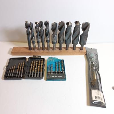 Assortment of drill bits