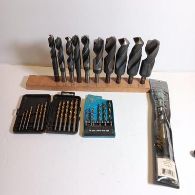 Assortment of drill bits